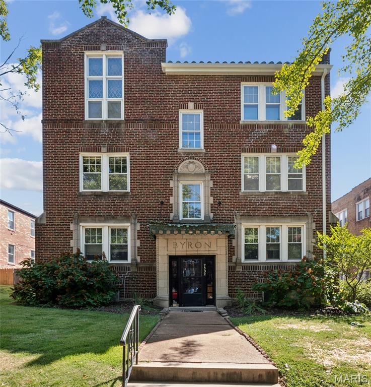 7532 Byron Place Condo - Residential