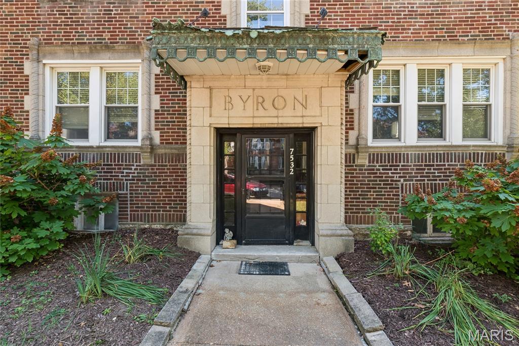 7532 Byron Place Condo - Residential