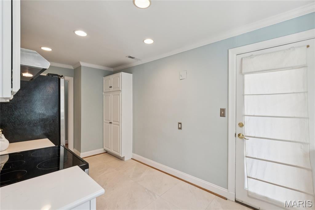 7532 Byron Place Condo - Residential