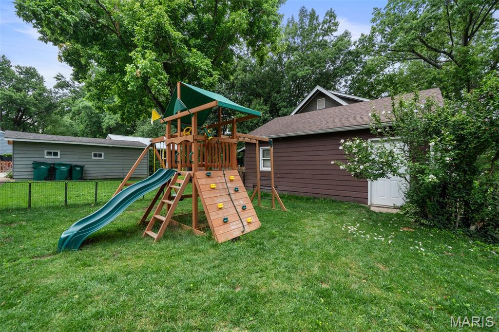 Elm Place - Residential
