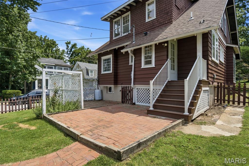Elm Place - Residential