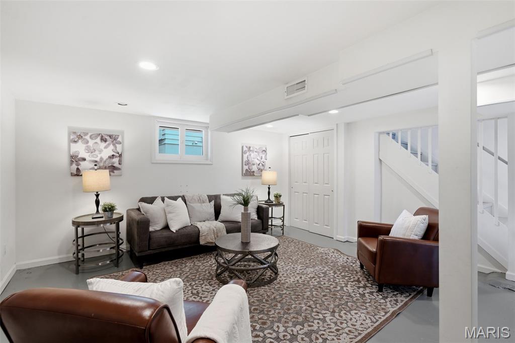 Elm Place - Residential