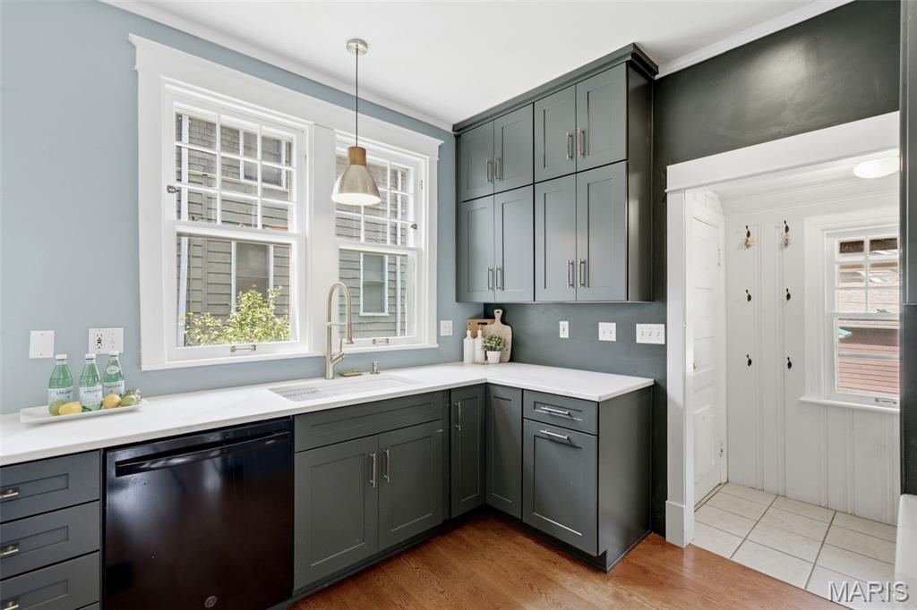 Elm Place - Residential