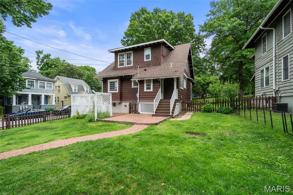 Elm Place - Residential