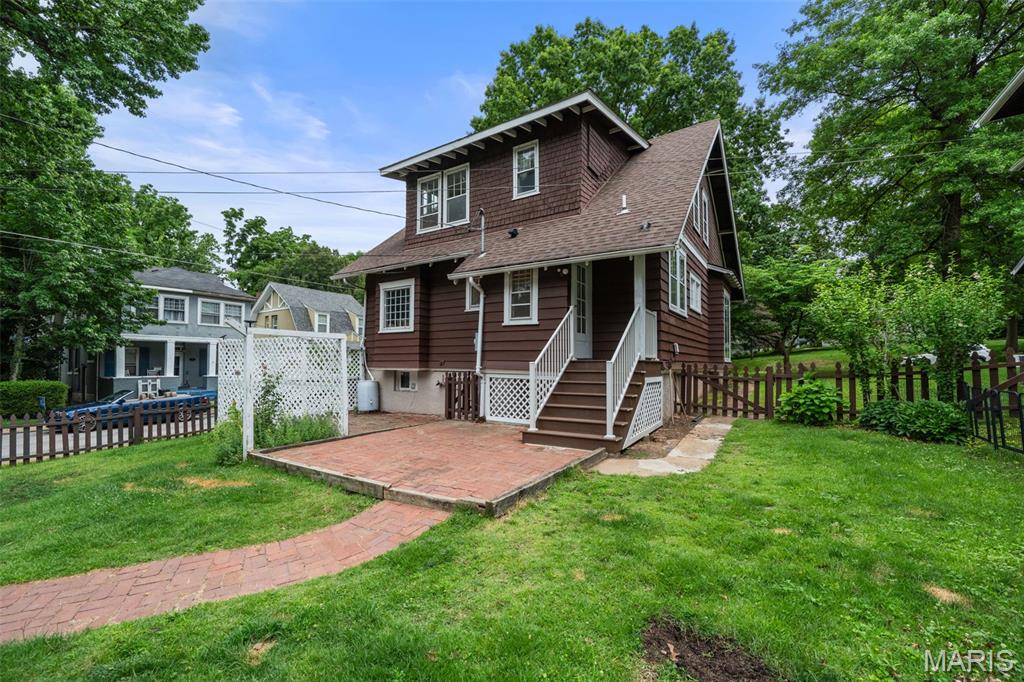 Elm Place - Residential