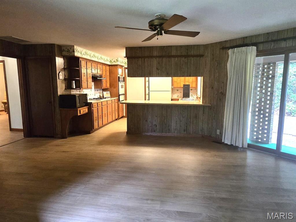 PT OF SW SW - Residential