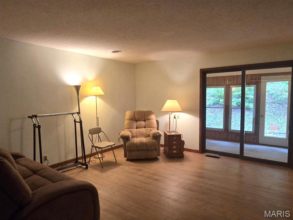 PT OF SW SW - Residential