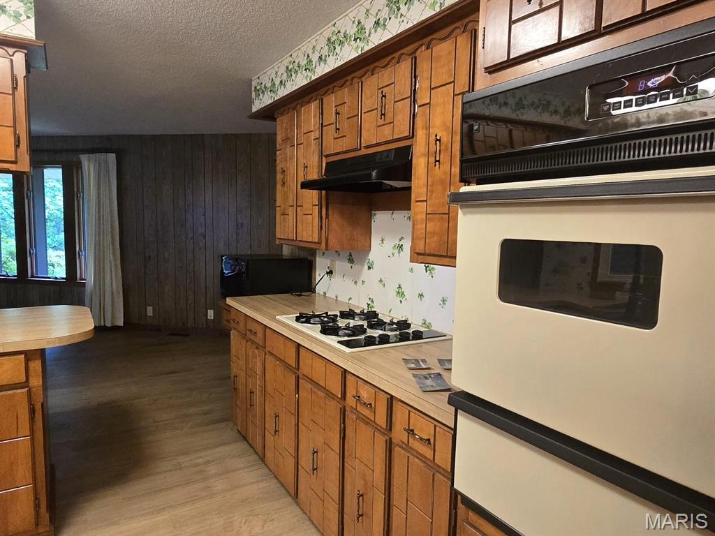 PT OF SW SW - Residential