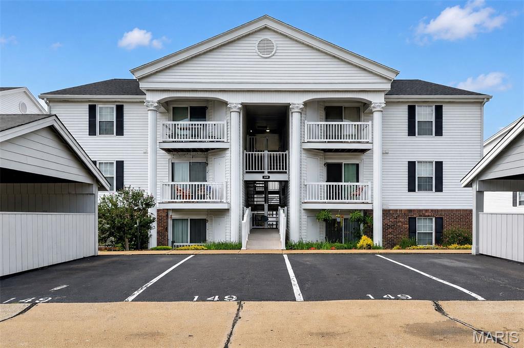 Victoria Crossing Two At The - Residential