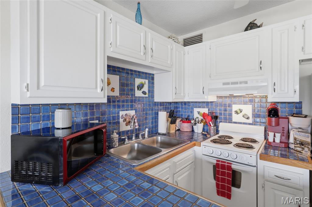 Werston Pointe Residence Condo - Residential