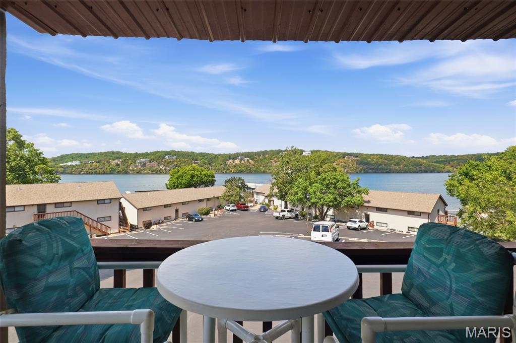 Werston Pointe Residence Condo - Residential