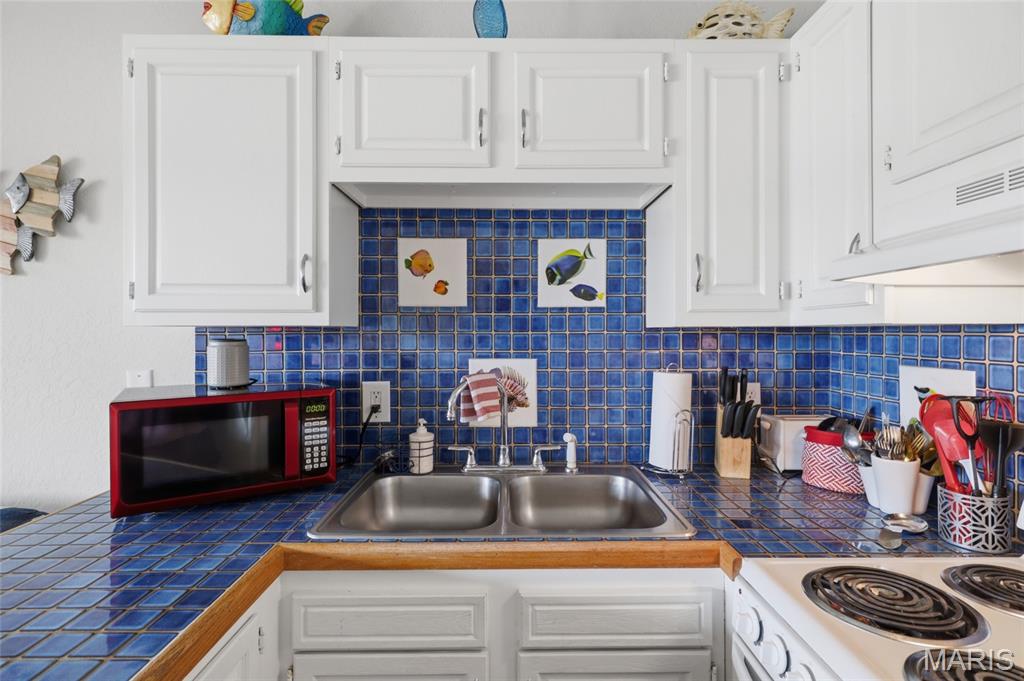 Werston Pointe Residence Condo - Residential