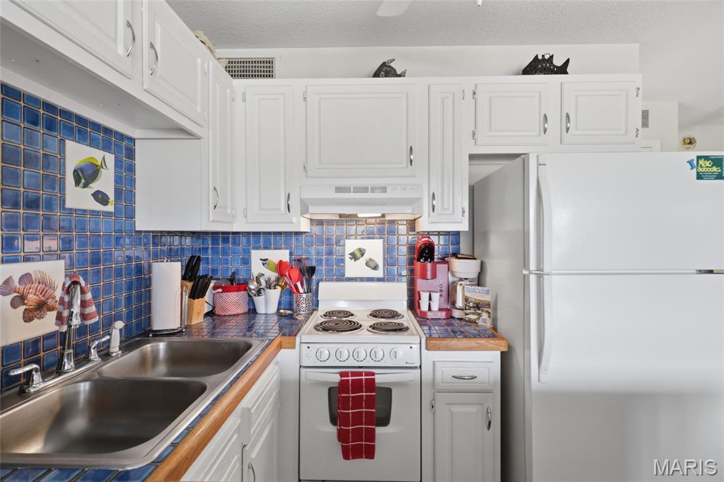Werston Pointe Residence Condo - Residential