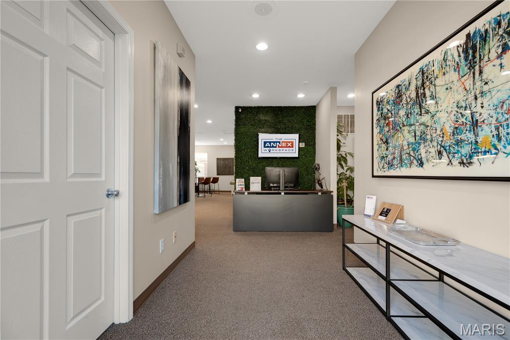 Richmond Center - Commercial Lease