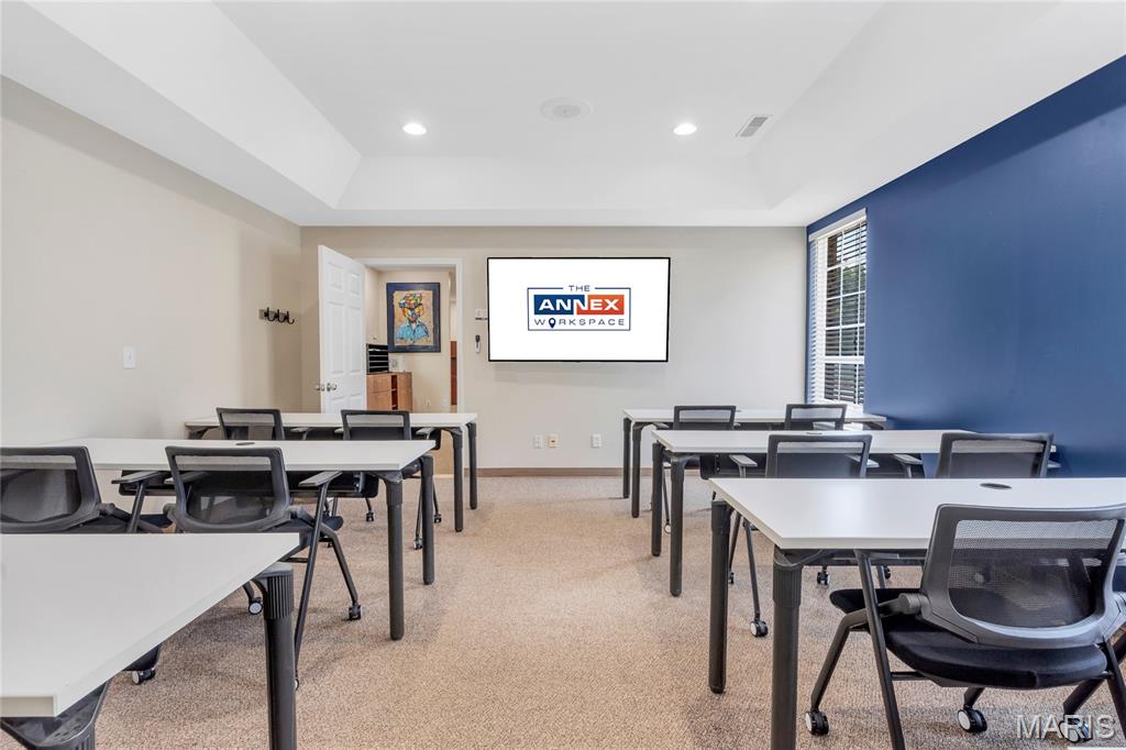 Richmond Center - Commercial Lease