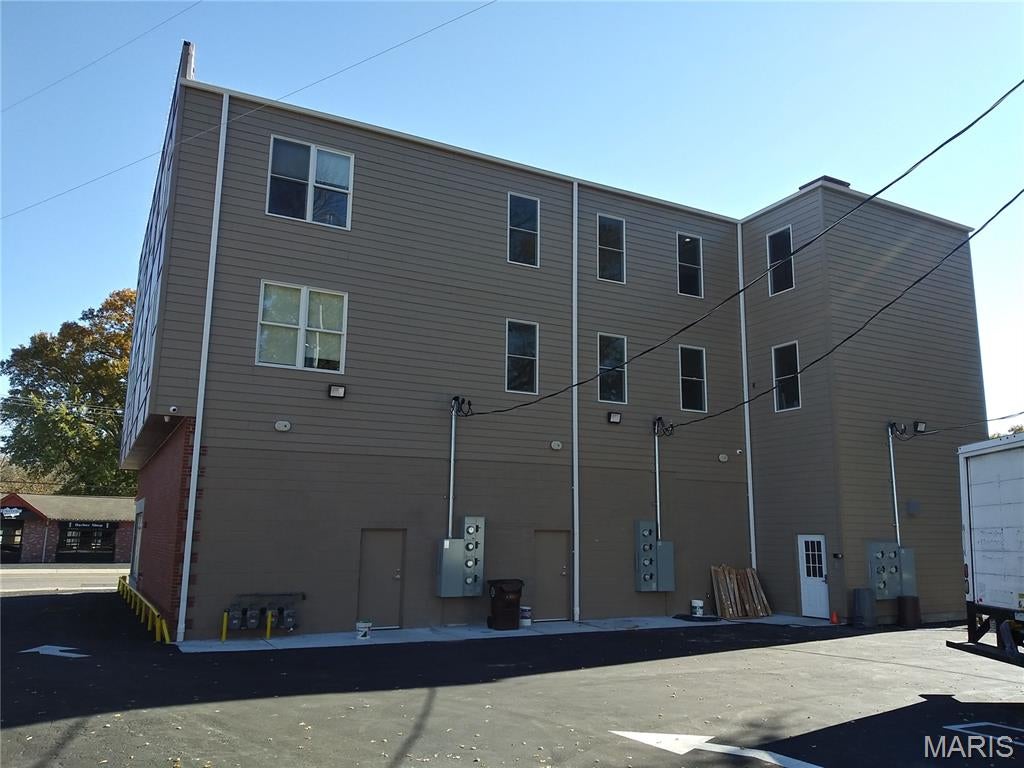 Florissant road terrace - Residential Lease