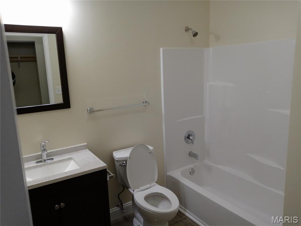 Florissant road terrace - Residential Lease