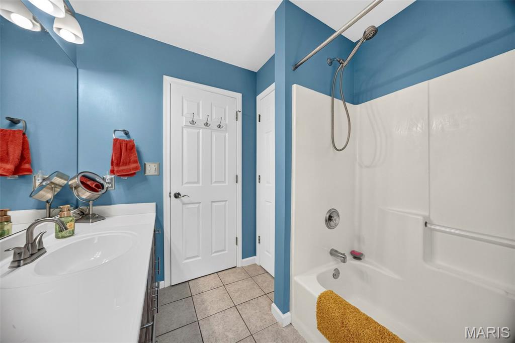 Silver Maple View - Residential