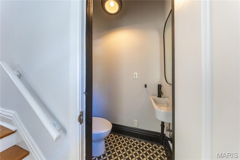 West Portland Place - Residential