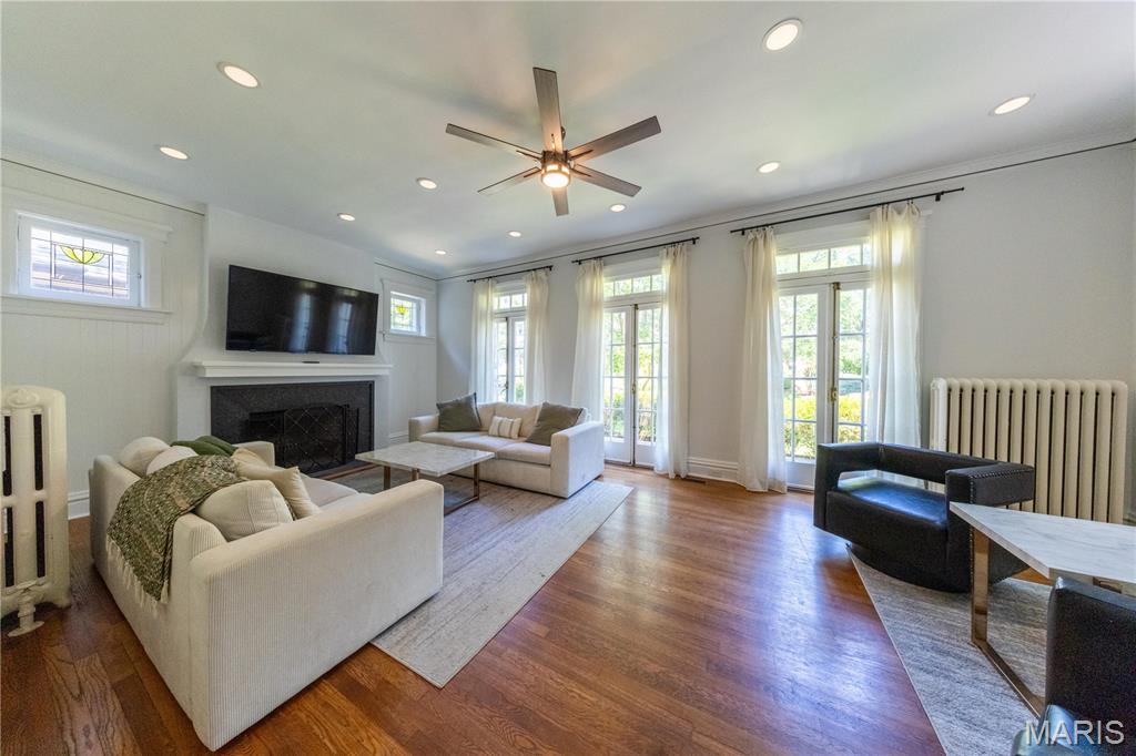 West Portland Place - Residential