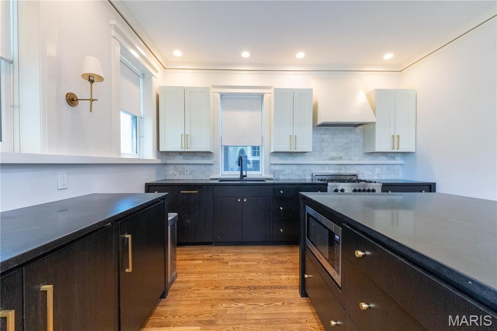 West Portland Place - Residential