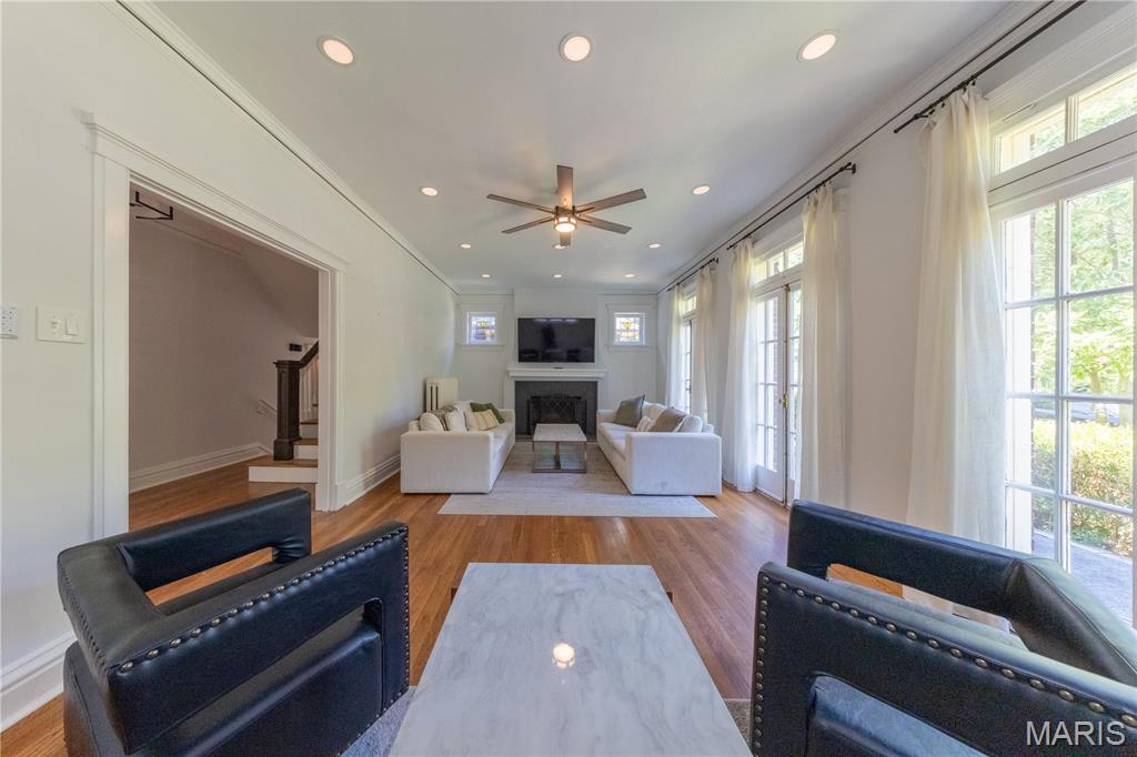 West Portland Place - Residential