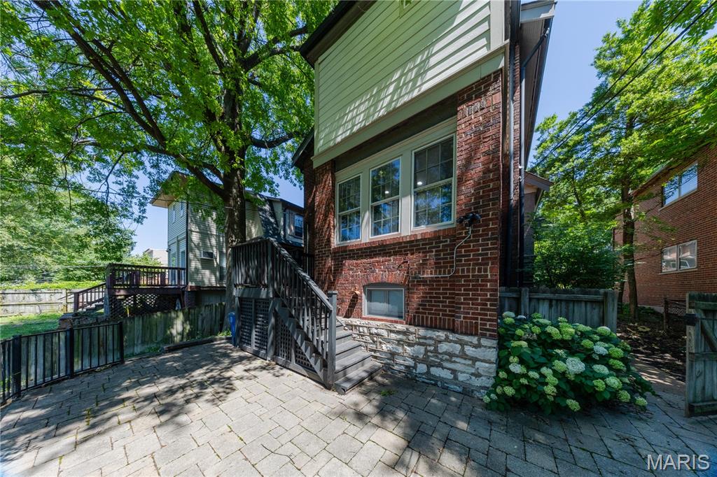 West Portland Place - Residential