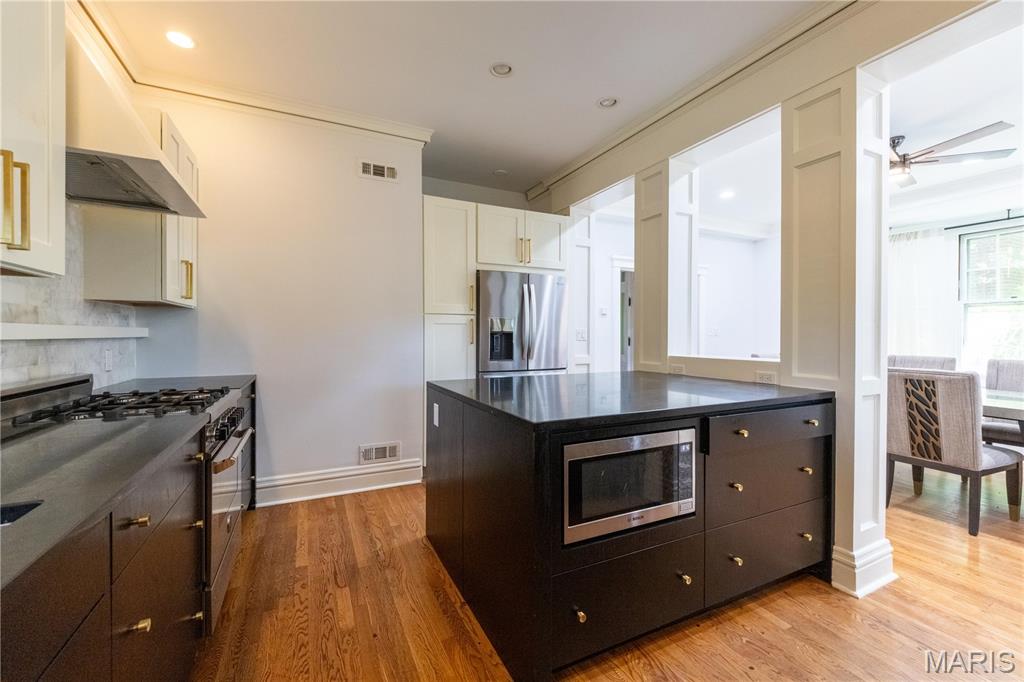 West Portland Place - Residential