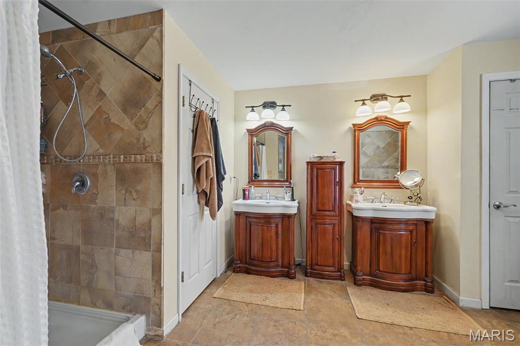 Lewis Estates - Residential
