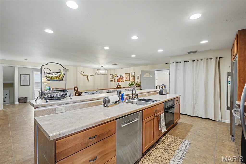Lewis Estates - Residential