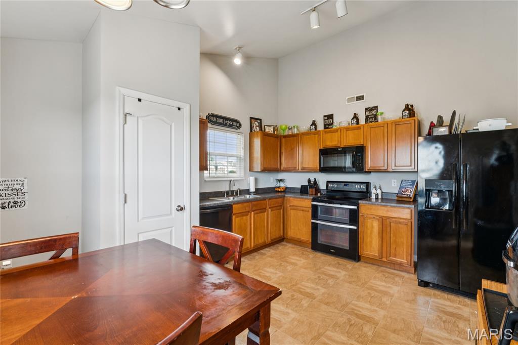 Montecito Village C Bldg 8c - Residential