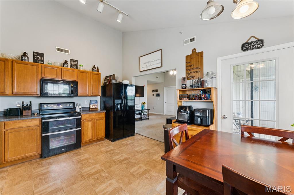 Montecito Village C Bldg 8c - Residential