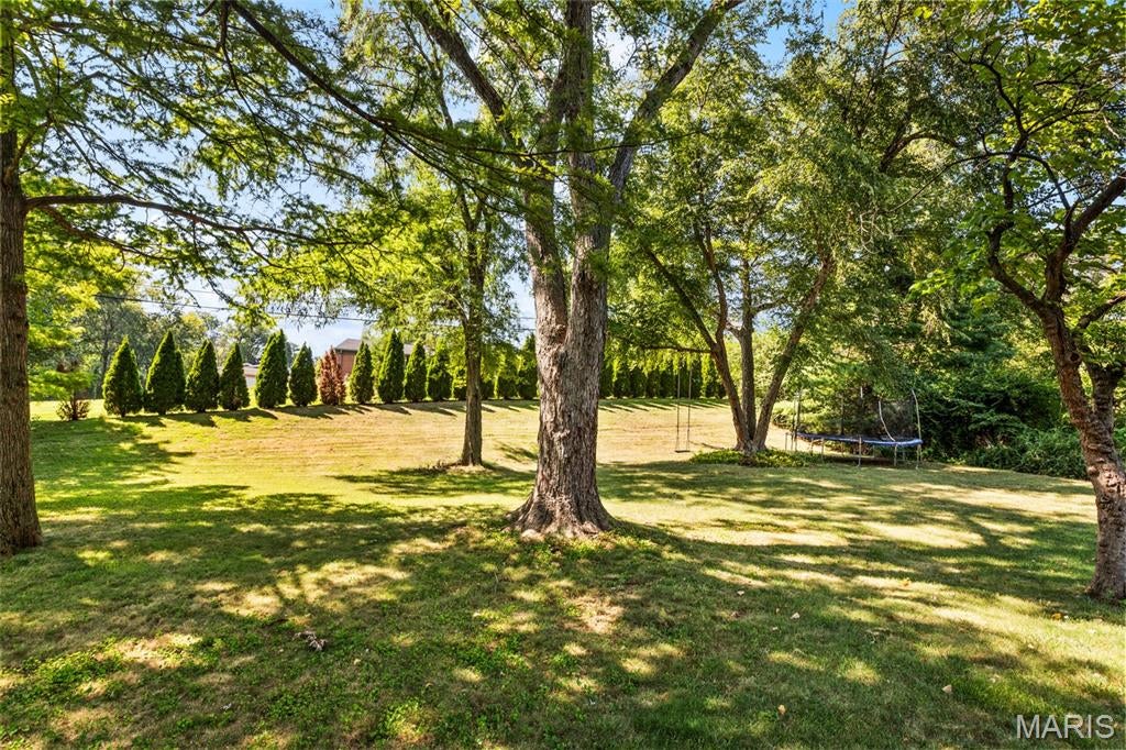 Tennyson Manor - Residential