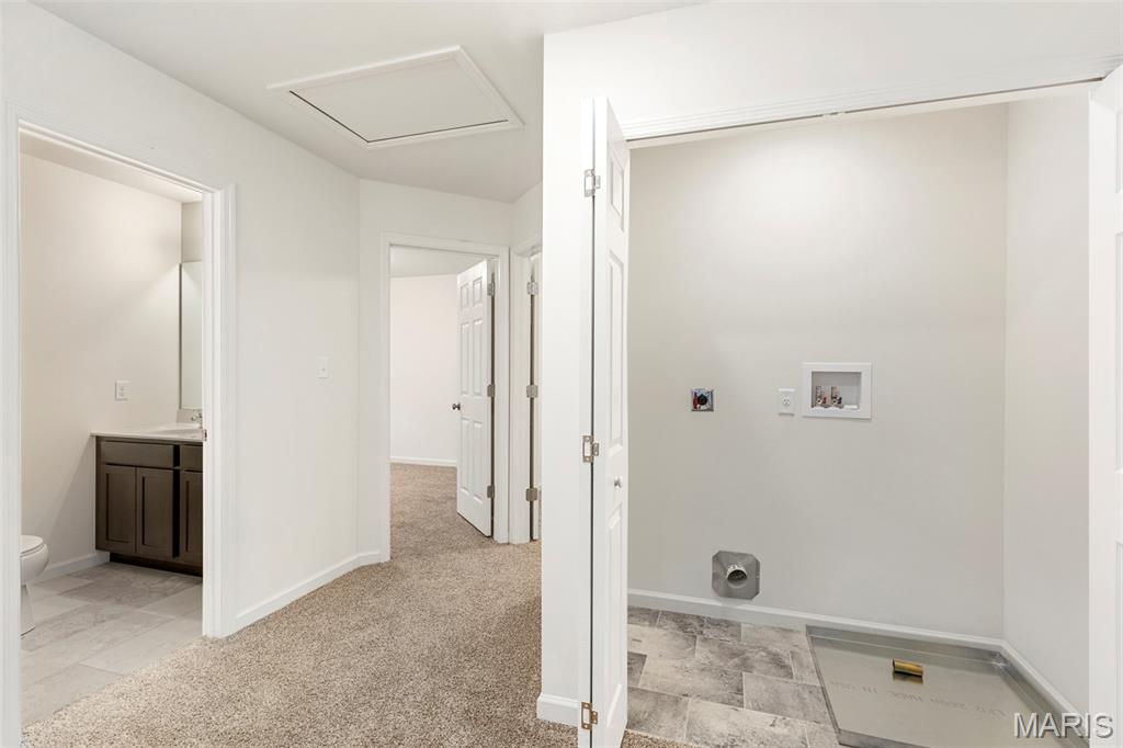 Louiselle 10 - Residential