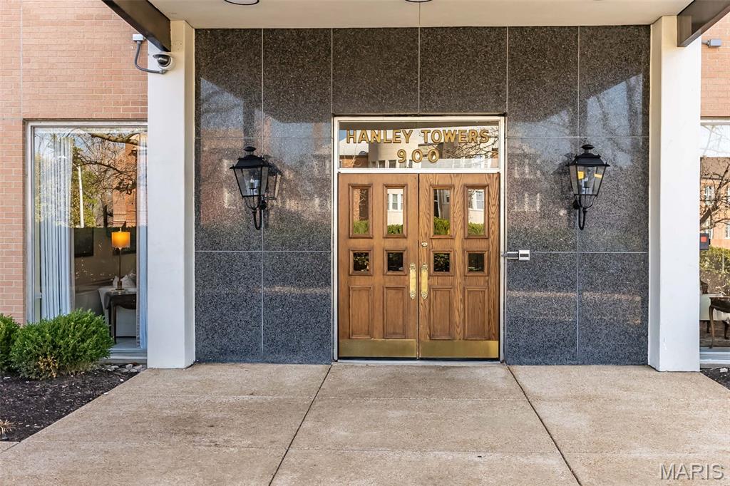 Hanley Towers Apts Condo - Residential