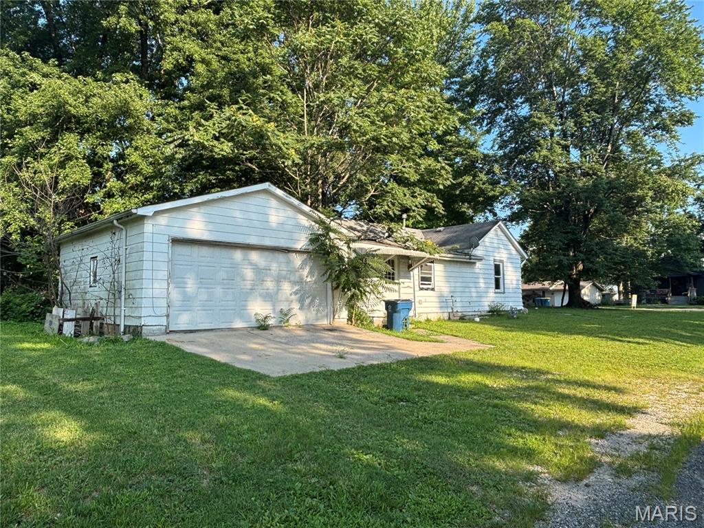 Calling all investors, flippers, and handy buyers! This 1-bedroom, 1-bath home offers plenty of potential and is ready for your vision. Situated on a  corner lot in an established neighborhood, this property features a 2-car attached garage and a spacious yard with room for future improvements. Whether you're looking for your next renovation project, investment property, or affordable home to customize, this is an opportunity you won't want to miss. Bring your ideas and make this property shine!