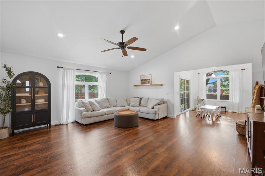 NOLIN CREEK EST AT LINCOLN FARM 3RD ADD - Residential