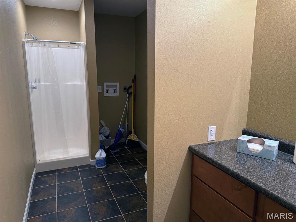 n/a - Commercial Sale