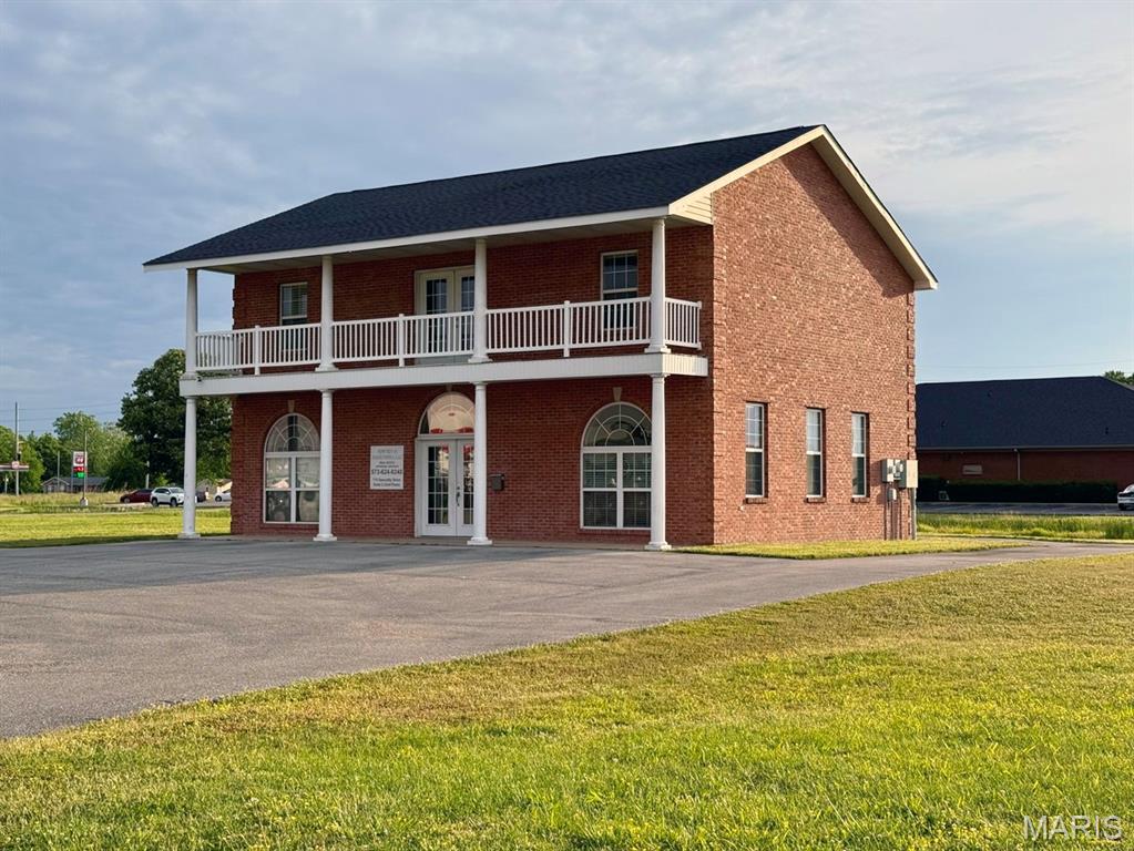 n/a - Commercial Sale