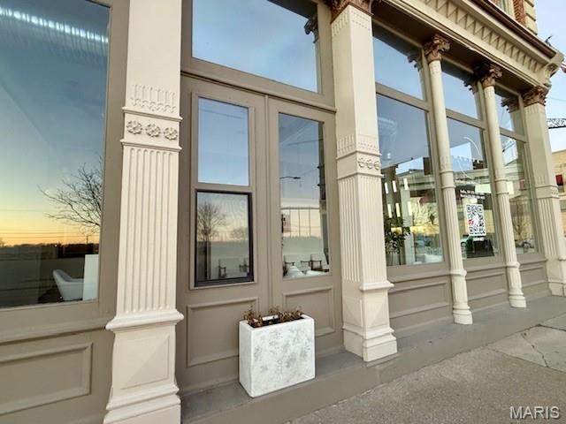 Old Town - Commercial Sale