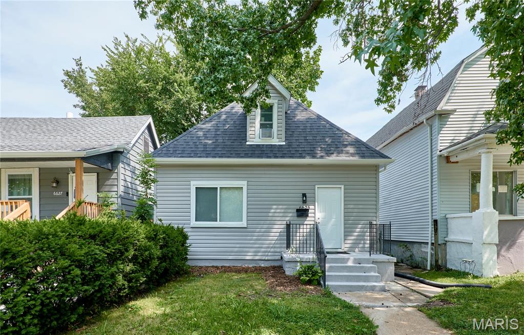 Honey, stop the car! This is the one you've been waiting for!

Be the first to live in this beautifully renovated 4-bedroom, 2-bathroom home in the heart of University City. Ideally located near shopping, dining, parks, and all the excitement of the Delmar Loop, this home offers the perfect combination of modern updates and unbeatable convenience.

 Features include:
 Brand-new luxury vinyl plank (LVP) flooring throughout
 Two fully updated bathrooms
 Stunning custom chef's kitchen with new cabinetry, countertops, and stainless steel appliances
 Fresh interior paint throughout
 New roof
 New siding
 Updated fixtures and finishes
 And so much more!

Enjoy being just minutes from the Delmar Loop's popular restaurants, entertainment, coffee shops, parks, and nightlife. This move-in-ready home offers modern living in one of University City's most sought-after locations.

 Schedule your showing today before this incredible rental is gone!
