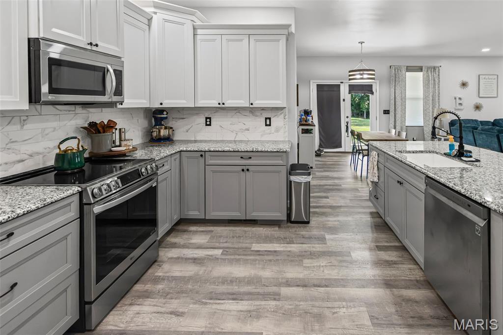 SANDPIPER MEADOWS OF GRAFTON HILLS - Residential