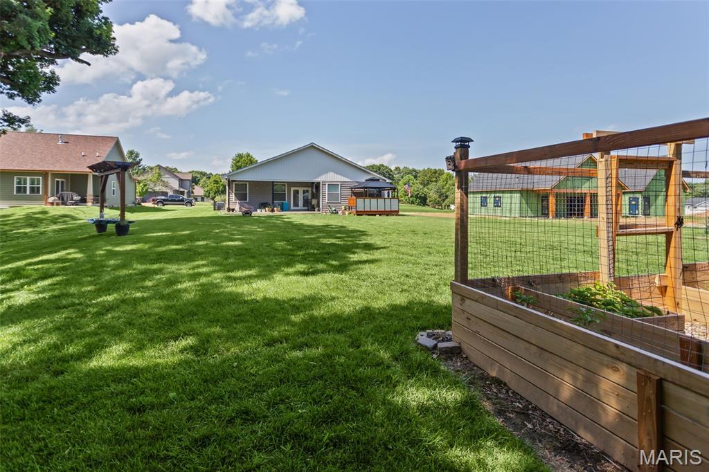 SANDPIPER MEADOWS OF GRAFTON HILLS - Residential