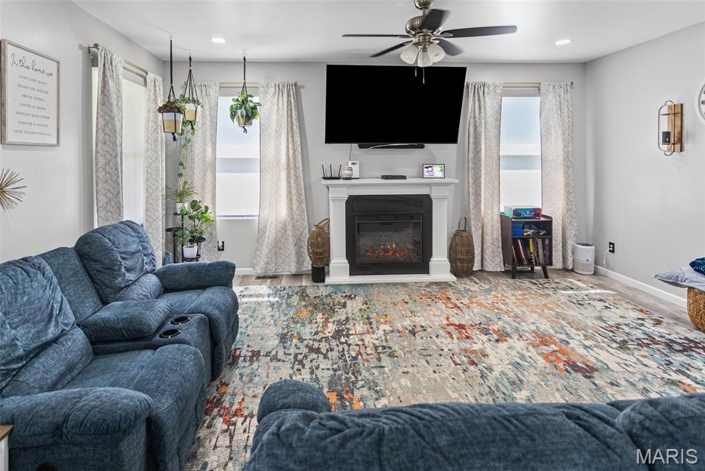 SANDPIPER MEADOWS OF GRAFTON HILLS - Residential