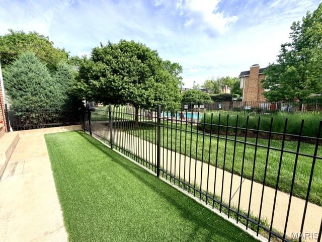 Villas On Olive Condo - Residential