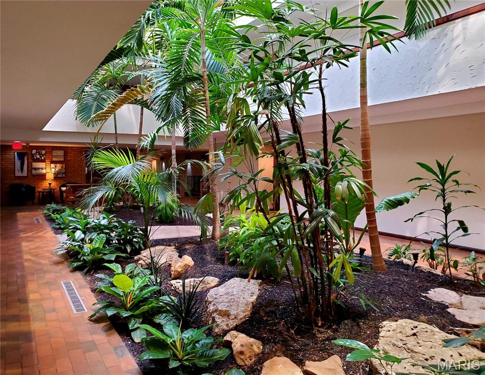 Courtland Hall Condo - Residential