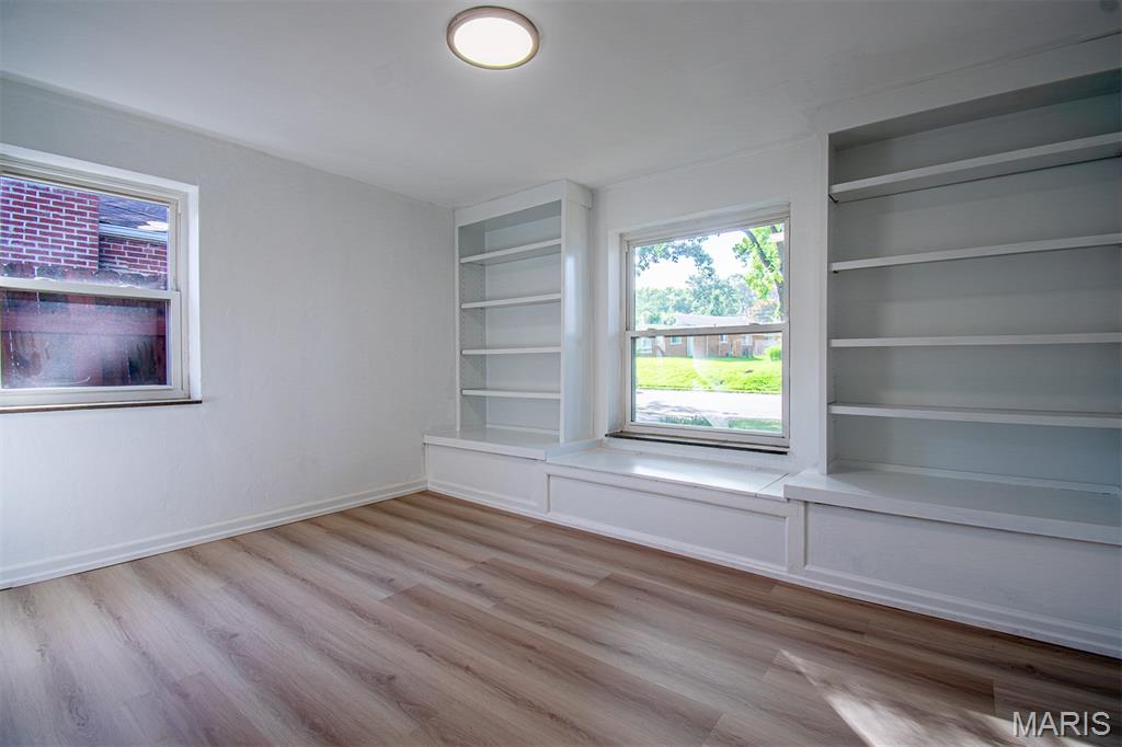 Mona Terrace - Residential