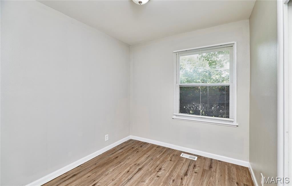 Oakwood Park 2 - Residential Lease