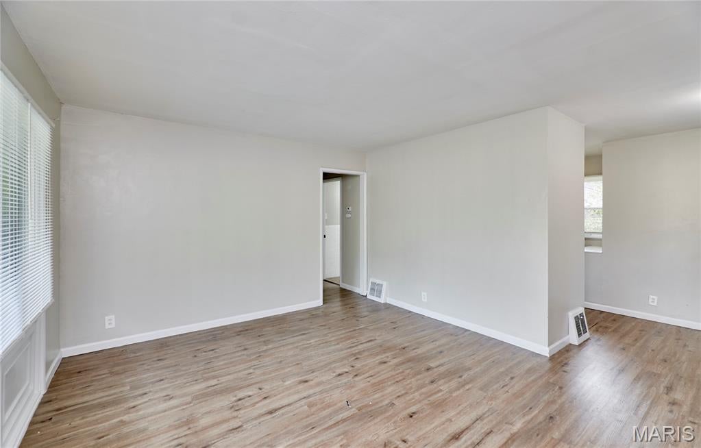 Oakwood Park 2 - Residential Lease