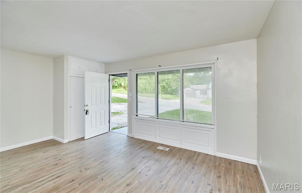 Oakwood Park 2 - Residential Lease